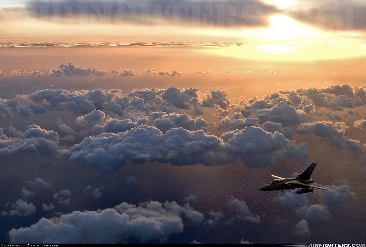 Photo ID 35583 by Chris Lofting. UK Air Force Panavia Tornado F3, ZE257