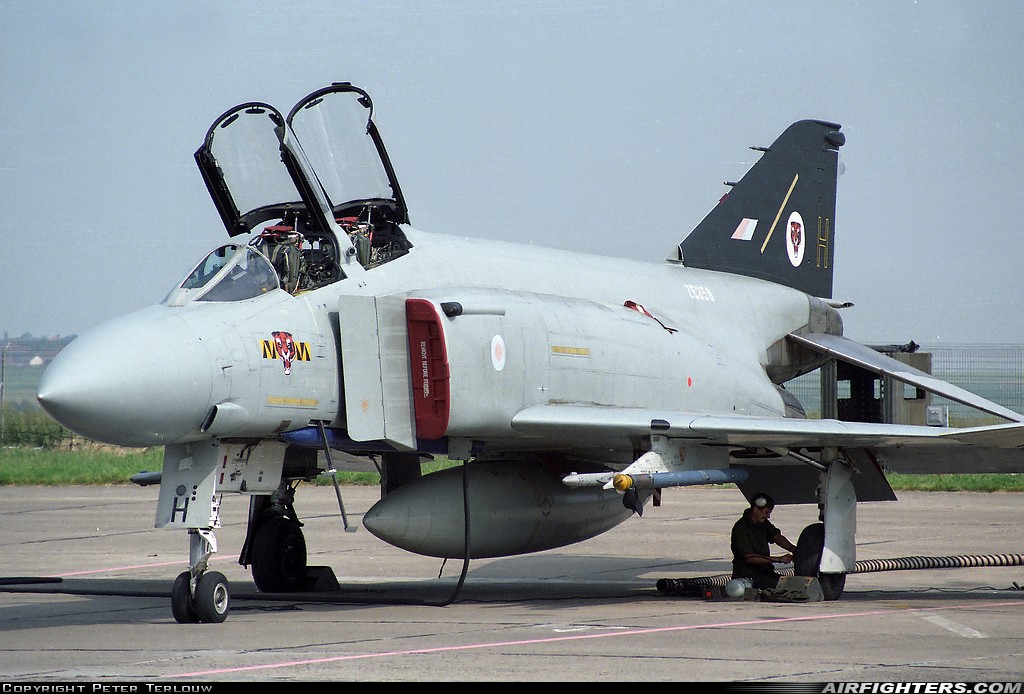 Photo ID 38616 by Peter Terlouw. UK Air Force McDonnell Douglas F 4J UK Phantom II, ZE358