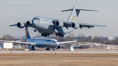 Photo ID 222560 by Markus Straub. USA Air Force Boeing C 17A Globemaster III, 07 7187